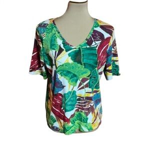 Chicos Tropical Leaves V neck Top